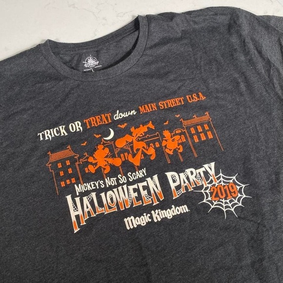 Disney Parks Halloween Party Mickey's Not So Scary Size Large - Picture 1 of 6